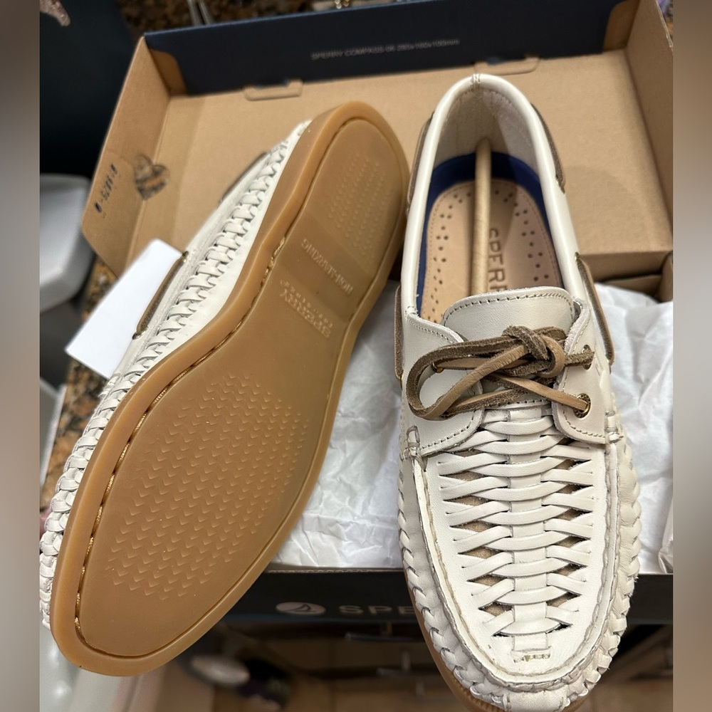 Sperry women’s Cream Woven Leather Boat Shoes 7.5 - Picture 2 of 3
